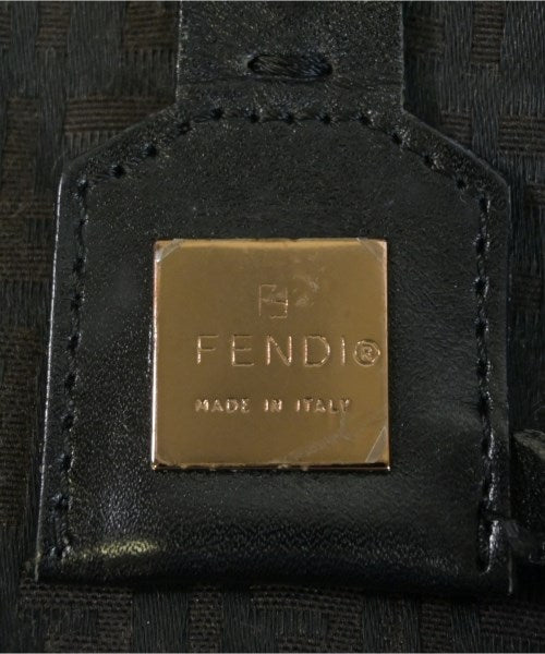 FENDI กระเป๋าถือขนาดใหญ่
