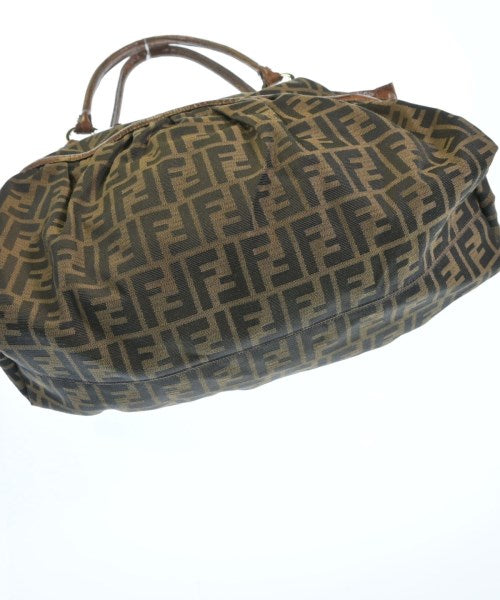 FENDI กระเป๋าถือขนาดใหญ่