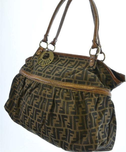 FENDI กระเป๋าถือขนาดใหญ่