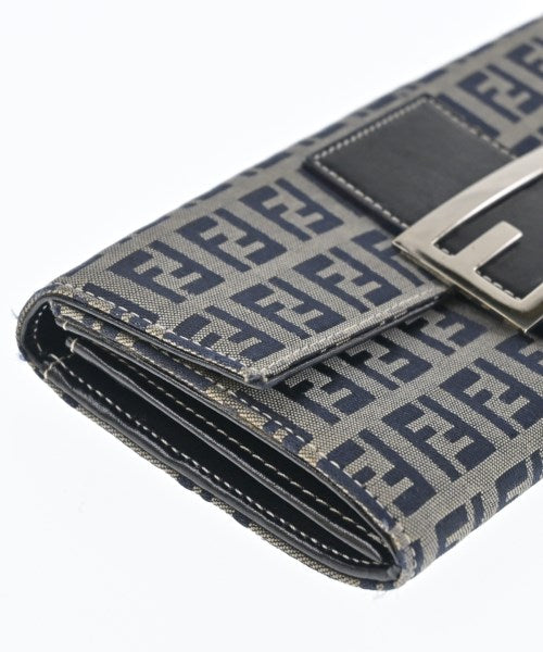 FENDI กระเป๋าสตางค์/กระเป๋าใส่เหรียญ