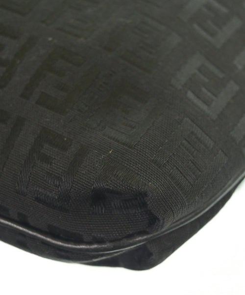 FENDI กระเป๋าสะพาย