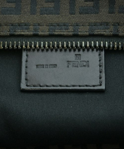 FENDI กระเป๋าถือขนาดใหญ่