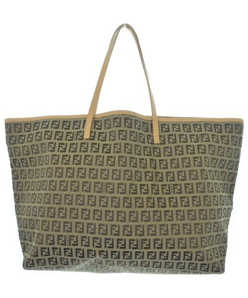 FENDI กระเป๋าถือขนาดใหญ่