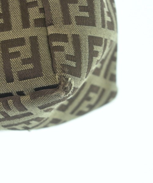 FENDI กระเป๋าถือขนาดใหญ่