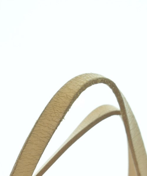 FENDI กระเป๋าถือขนาดใหญ่