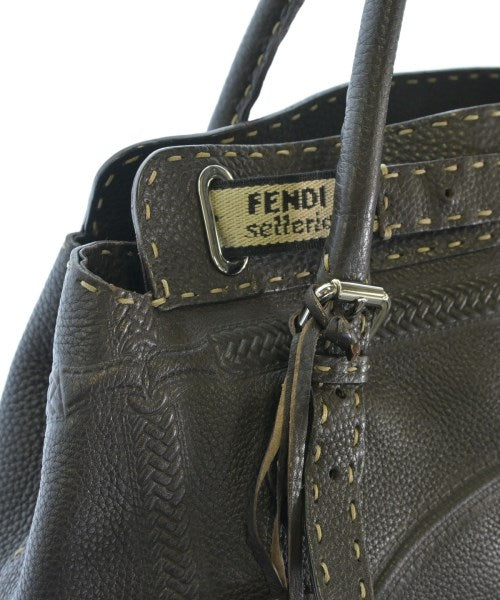 FENDI กระเป๋าถือ