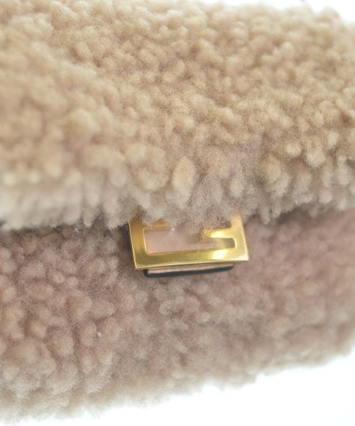 FENDI กระเป๋าสะพาย