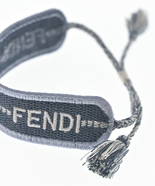 FENDI สร้อยข้อมือ/กำไล