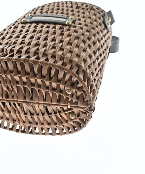 FENDI กระเป๋าทรงตะกร้า