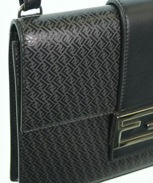 FENDI กระเป๋าสะพาย