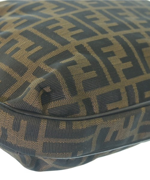 FENDI กระเป๋าสะพาย
