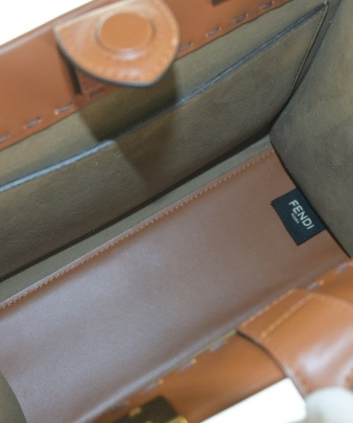 FENDI กระเป๋าสะพาย