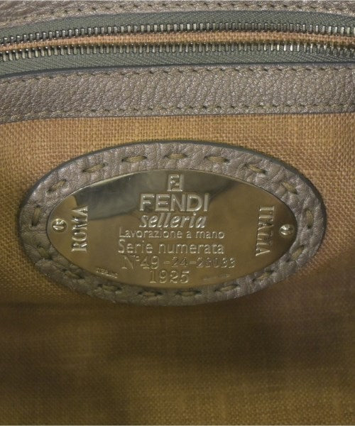 FENDI กระเป๋าถือ