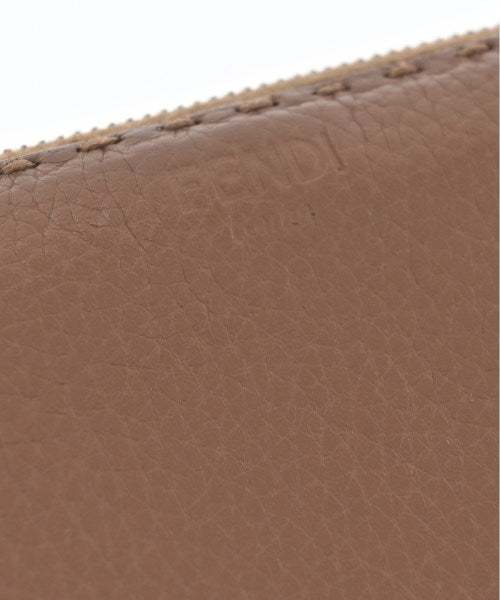 FENDI กระเป๋าสตางค์/กระเป๋าใส่เหรียญ