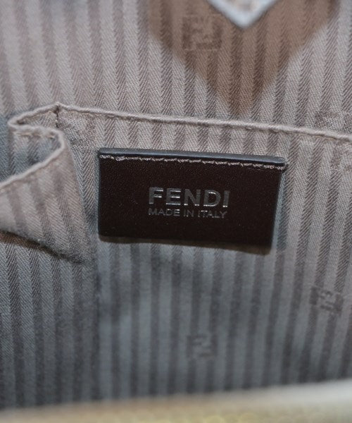 FENDI กระเป๋าถือขนาดใหญ่