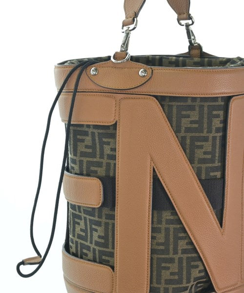FENDI กระเป๋าสะพาย