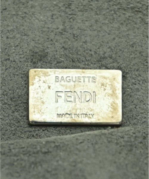 FENDI กระเป๋าสะพาย