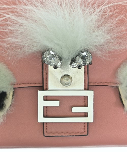 FENDI กระเป๋าสะพาย