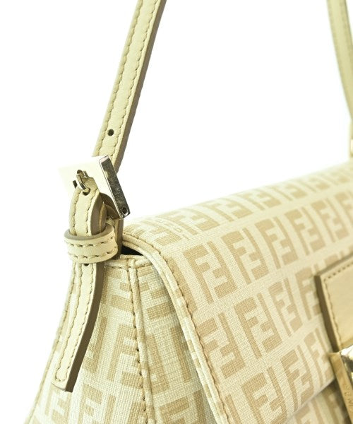 FENDI กระเป๋าถือ