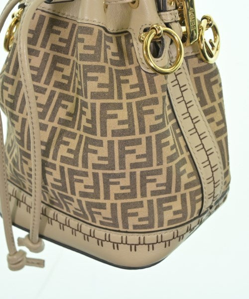 FENDI กระเป๋าสะพาย