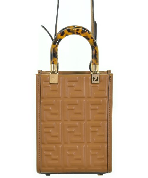 FENDI กระเป๋าถือขนาดใหญ่