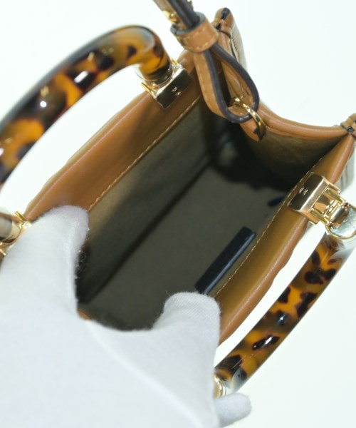 FENDI กระเป๋าถือขนาดใหญ่
