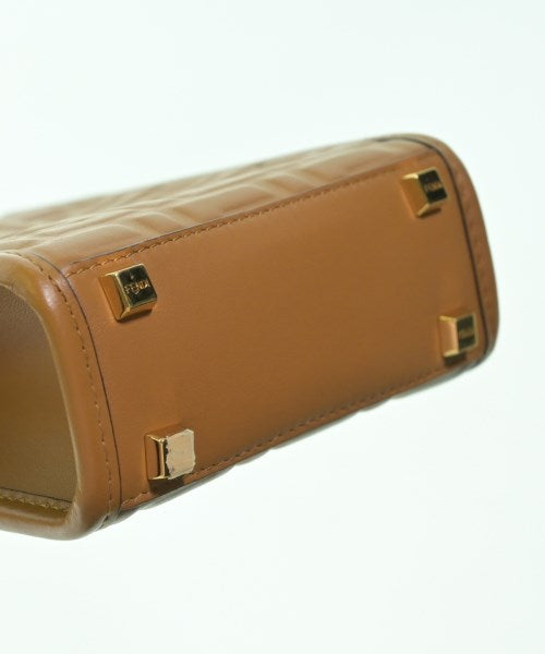 FENDI กระเป๋าถือขนาดใหญ่