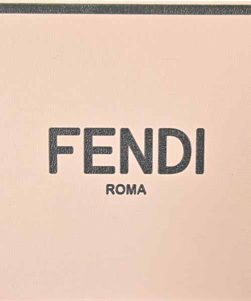 FENDI กระเป๋าสะพาย