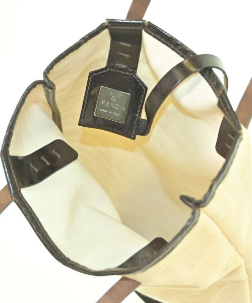 FENDI กระเป๋าสะพาย