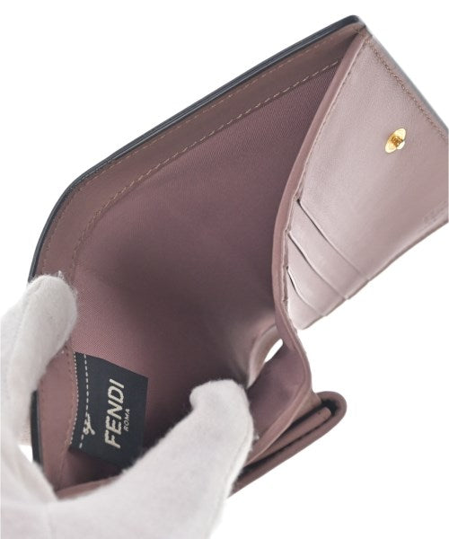 FENDI กระเป๋าสตางค์/กระเป๋าใส่เหรียญ