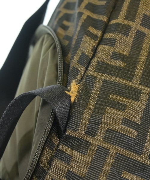 FENDI เป้สะพายหลัง
