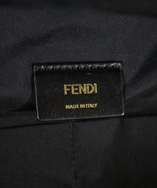 FENDI เป้สะพายหลัง