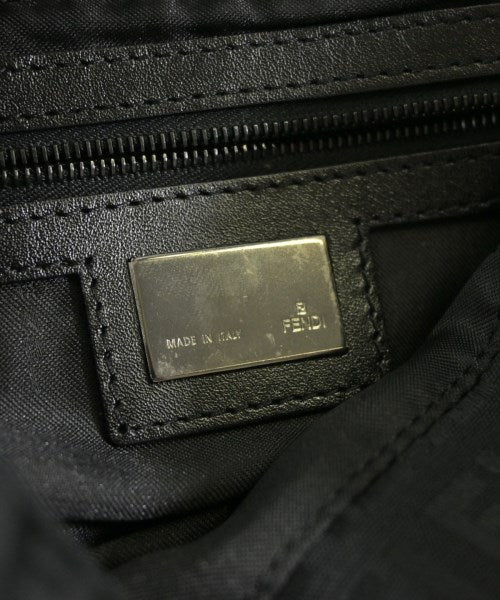 FENDI กระเป๋าถือ
