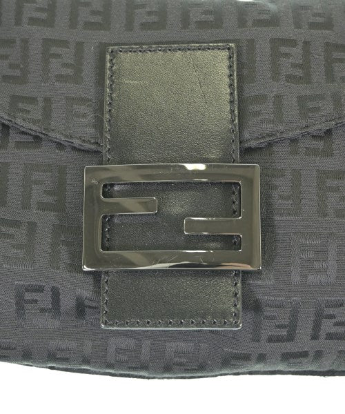 FENDI กระเป๋าถือ