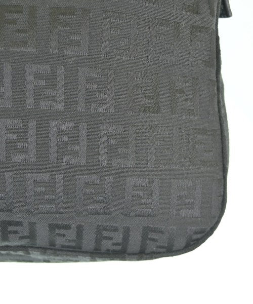 FENDI กระเป๋าถือ