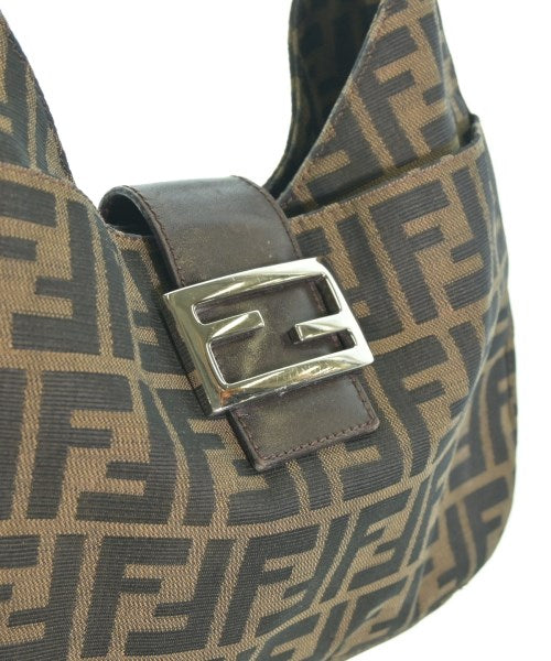 FENDI กระเป๋าสะพาย