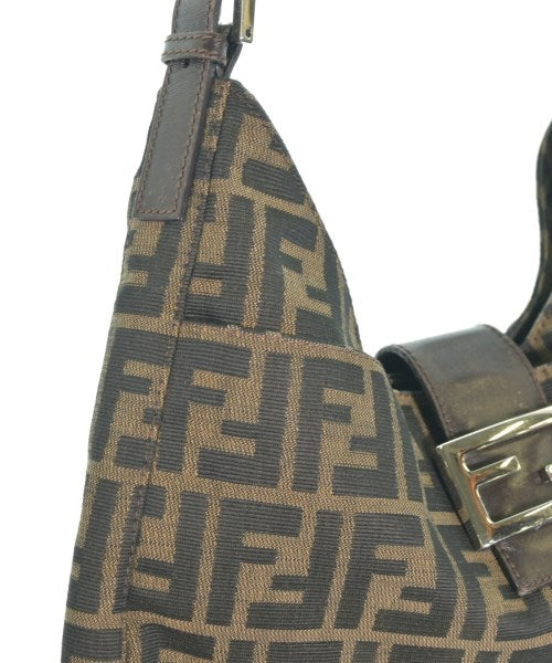 FENDI กระเป๋าสะพาย
