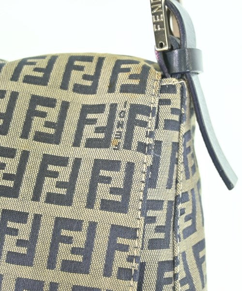 FENDI กระเป๋าถือ