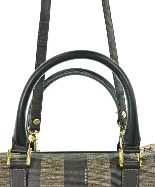 FENDI กระเป๋าใส่อุปกรณ์ขนาดใหญ่