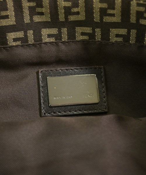 FENDI กระเป๋าถือขนาดใหญ่