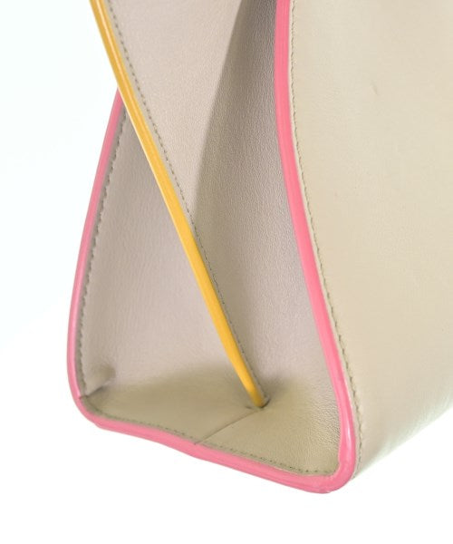 FENDI กระเป๋าถือ