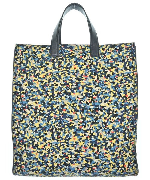 FENDI กระเป๋าถือขนาดใหญ่