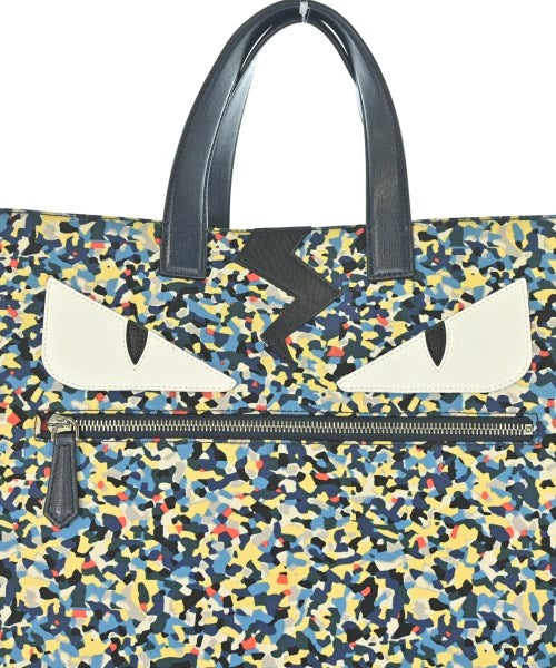 FENDI กระเป๋าถือขนาดใหญ่