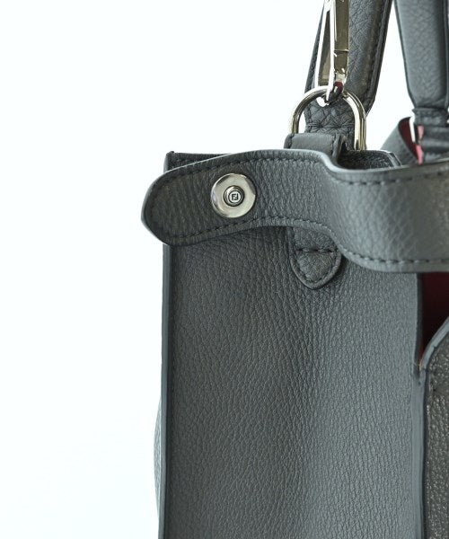 FENDI กระเป๋าถือขนาดใหญ่