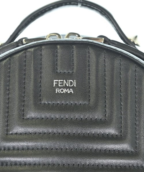 FENDI เป้สะพายหลัง
