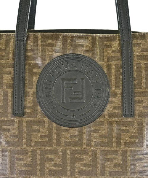 FENDI กระเป๋าสะพาย