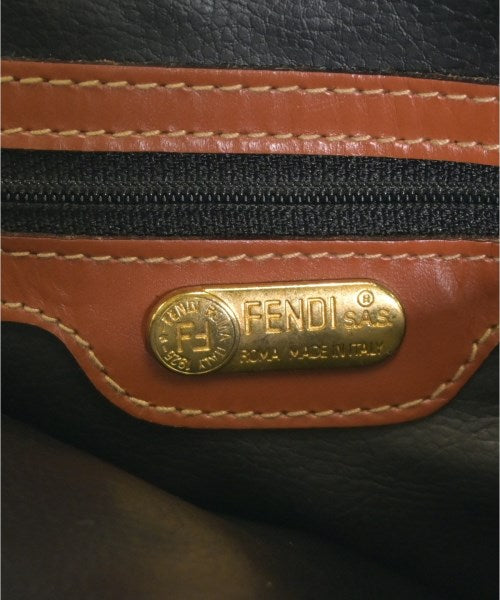 FENDI กระเป๋าถือ