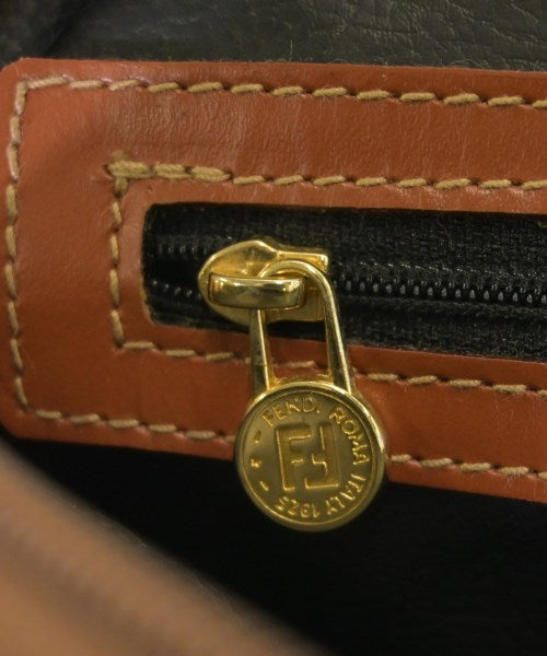 FENDI กระเป๋าถือ