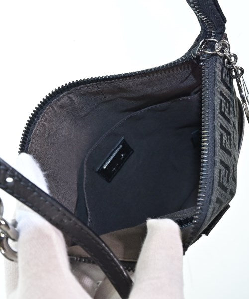 FENDI กระเป๋าสะพาย