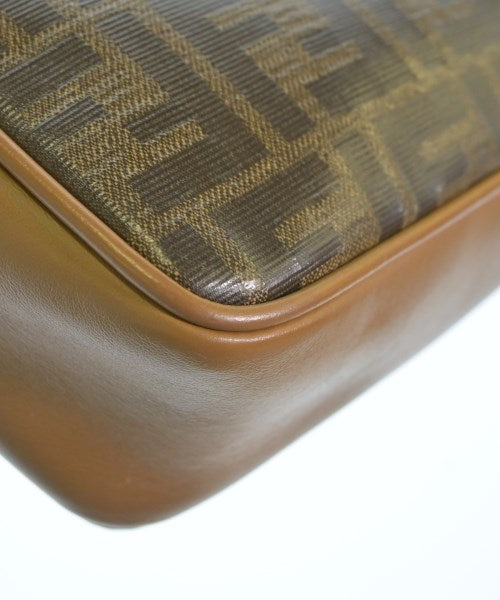 FENDI กระเป๋าสะพาย